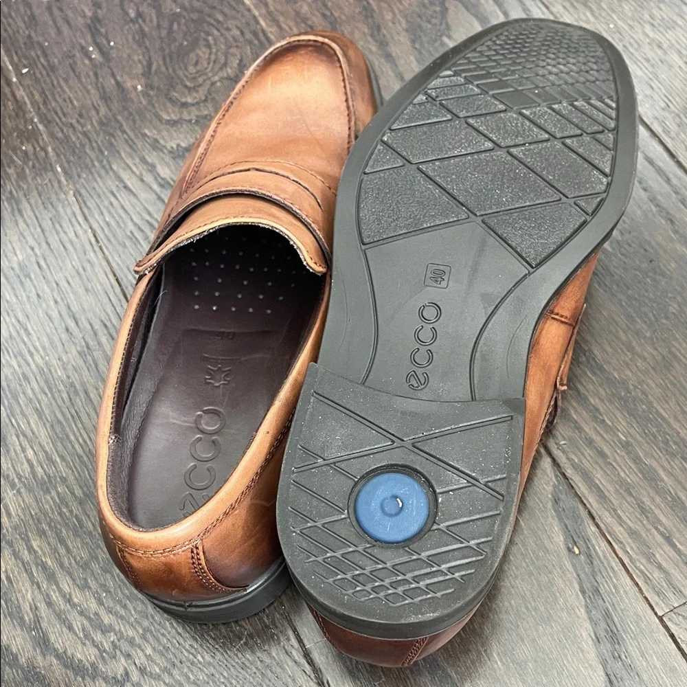 Ecco Tan Leather Penny Loafers